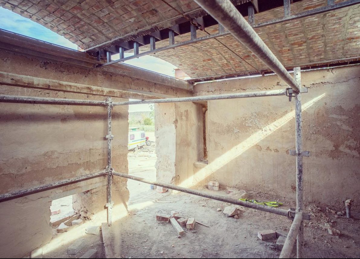 Pump room — vault construction